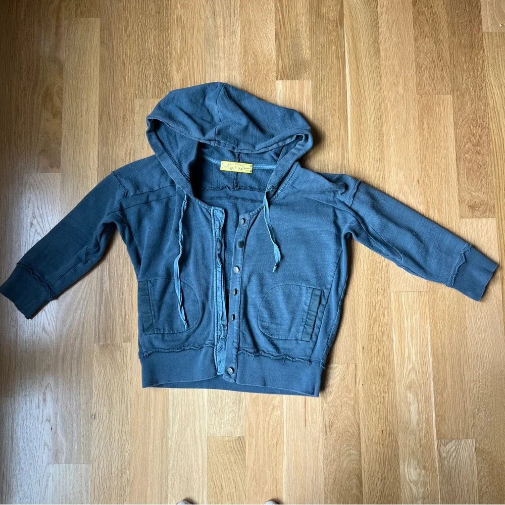 Free People cotton 3/4 sleeve button-down hoodie sweatshirt - Picture 2 of 8